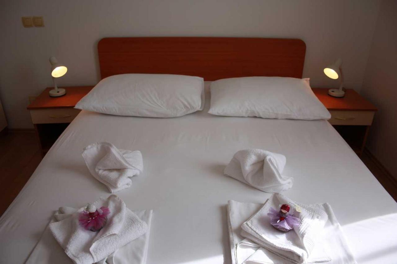 Villa Dvor Apartments Omiš Exteriér fotografie