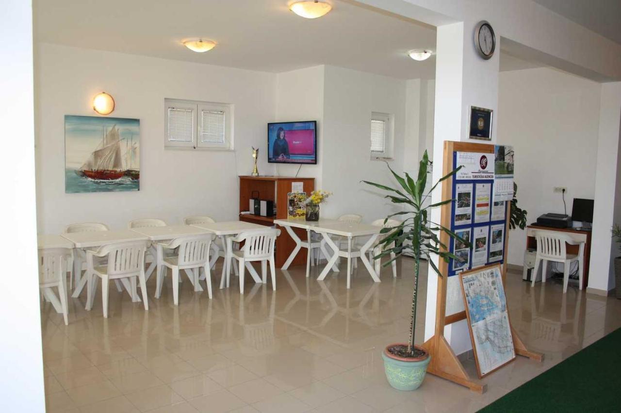 Villa Dvor Apartments Omiš Exteriér fotografie